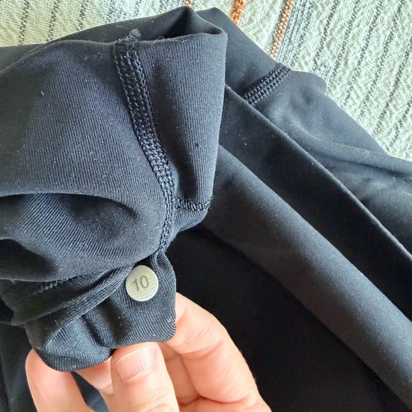 Lululemon wunder unders in black - Picture 3 of 3